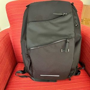 Swiss gear hybrid backpack/messenger